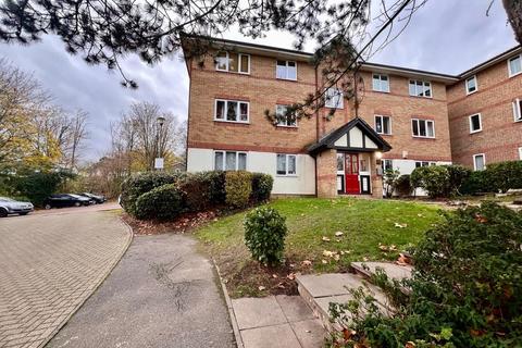 undefined, Woodland Grove, Epping