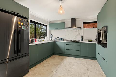 undefined, Poplar Crescent , Bourne