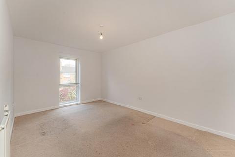 2 bedroom flat to rent, Vine Street, London E17