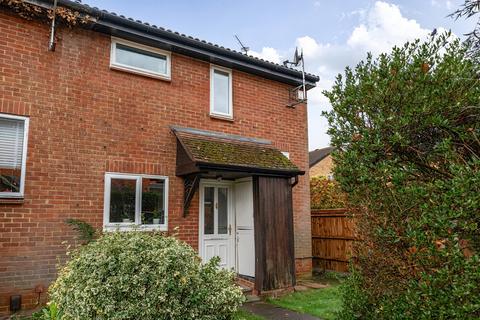 undefined, Bitterne Drive, Surrey GU21