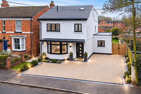 Whitemoor Road, Kenilworth