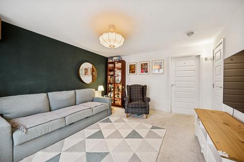 Howatston Court, Livingston, EH54