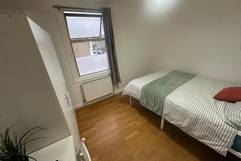 undefined, Long Lane, London N2