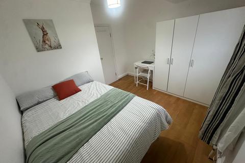 undefined, Long Lane, London N2