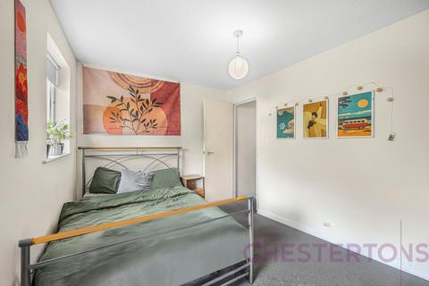 2 bedroom flat to rent, Taeping Street, London