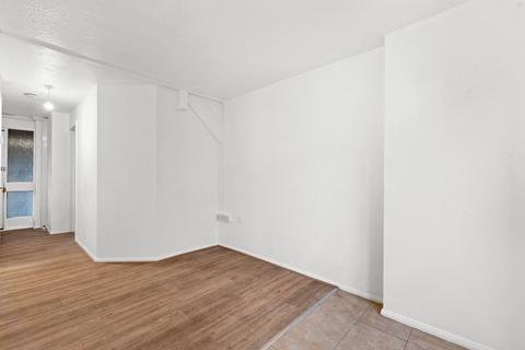 1 bedroom flat to rent, Edmeston Close, London