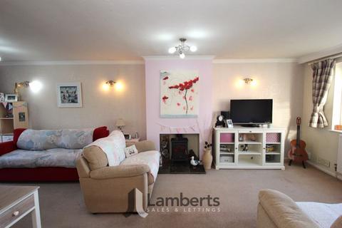 undefined, Wychwood Drive, Hunt End, Redditch