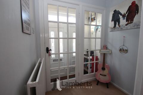 undefined, Wychwood Drive, Hunt End, B97