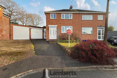 undefined, Wychwood Drive, Hunt End, B97