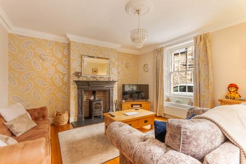 2 bedroom terraced house for sale, Earl's Cottage, Grey Place, Alnwick, Northumberland