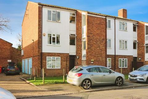 Fox Road, Slough