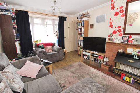 3 bedroom semi-detached house for sale, Chatsworth Crescent, Rushall, WS4 1QU