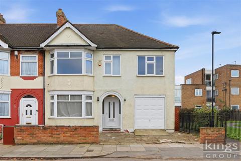 5 bedroom end of terrace house for sale, Cavendish Road, Edmonton, N18