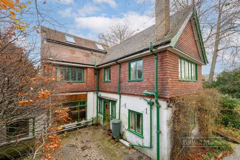 undefined, Hurnford Cottage, Sanderstead