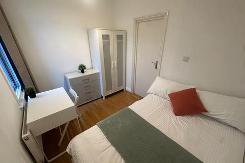 undefined, Long Lane, London N2