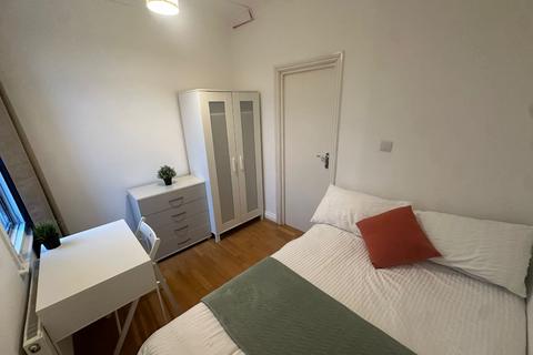 undefined, Long Lane, London N2