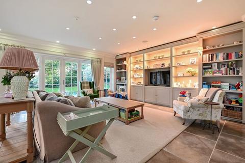 6 bedroom detached house for sale, Wentworth Estate, Virginia water GU25