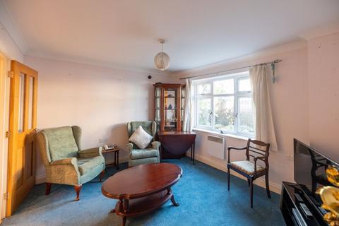 2 bedroom retirement property for sale, Heath Court, London Road, Hadleigh, Essex