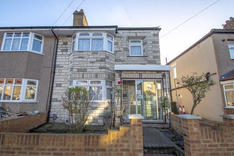 undefined, Lynmere Road, Welling DA16