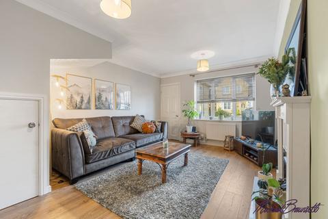 2 bedroom semi-detached house for sale, Partridge Drive, Bradford BD6