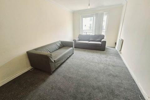 undefined, Room 2, 15 Brook Gardens, ,