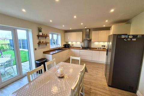 4 bedroom detached house for sale, St Marys Way, Kingsland, Leominster, Herefordshire, HR6 9FU
