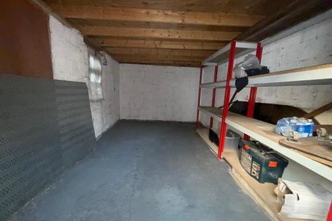 Garage to rent, Sunningdale Avenue, East Acton, London, W3 7NS