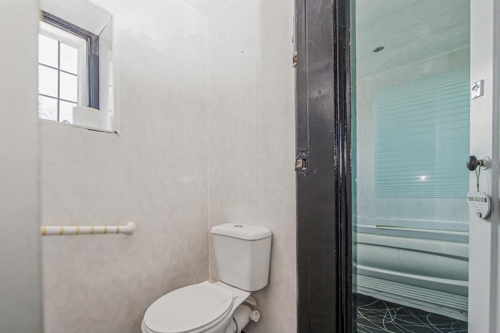 18 T202512040721.jpg