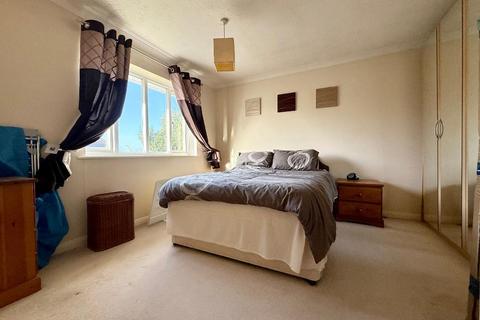 undefined, Heron Drive, Bushmead, Luton, Bedfordshire, LU2 7LZ