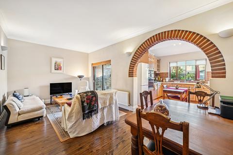 4 bedroom semi-detached house for sale, Highview Road, Ealing, London, W13