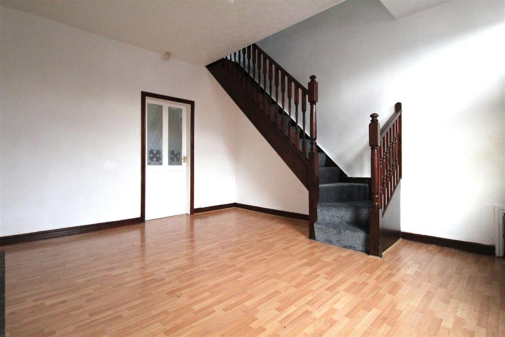 Lounge 2.jpg