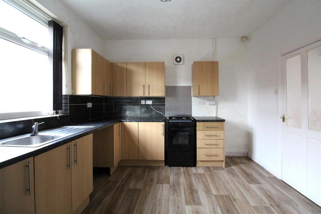 Kitchen 3.jpg