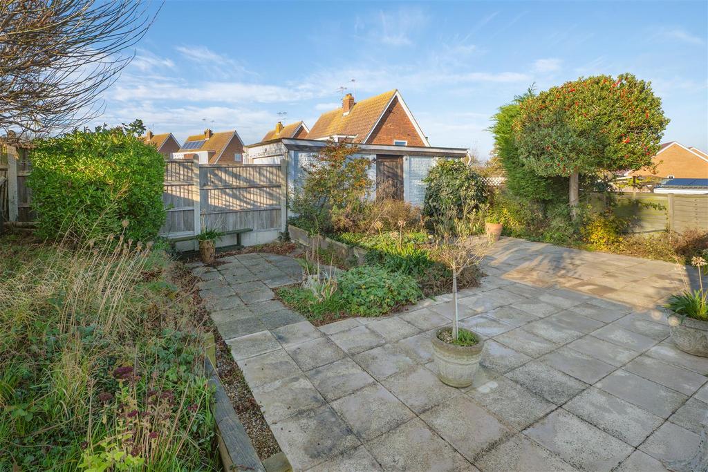 Shearwater Avenue, Whitstable