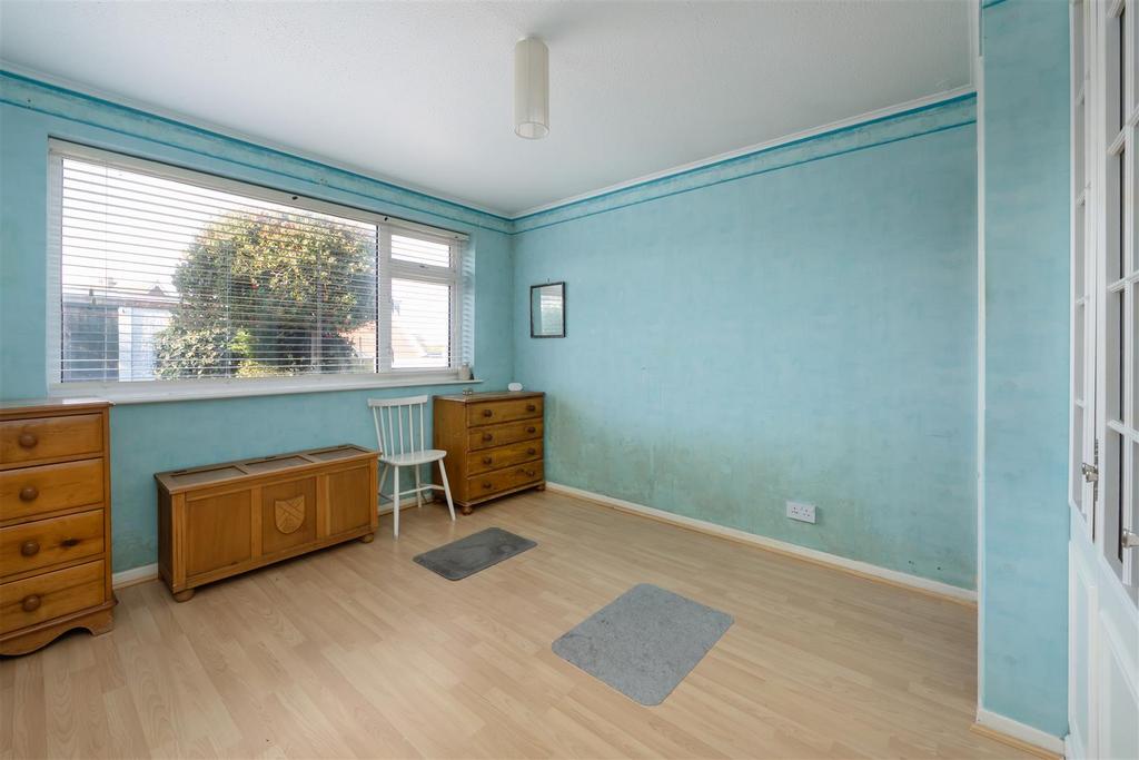 Shearwater Avenue, Whitstable
