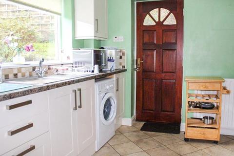 3 bedroom semi-detached house for sale, Long Lee Lane, Keighley, West Yorkshire, BD21