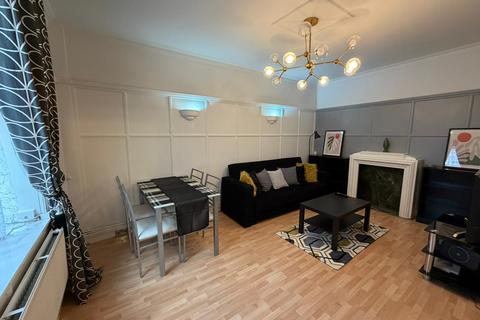 1 bedroom apartment to rent, Hinde Street, Marylebone W1U