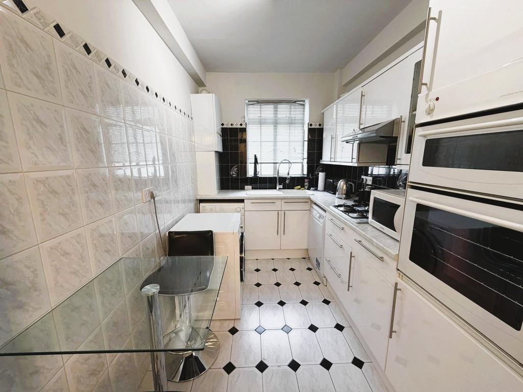 Whats App Image 2025-11-28 at 15.56.16.jpeg