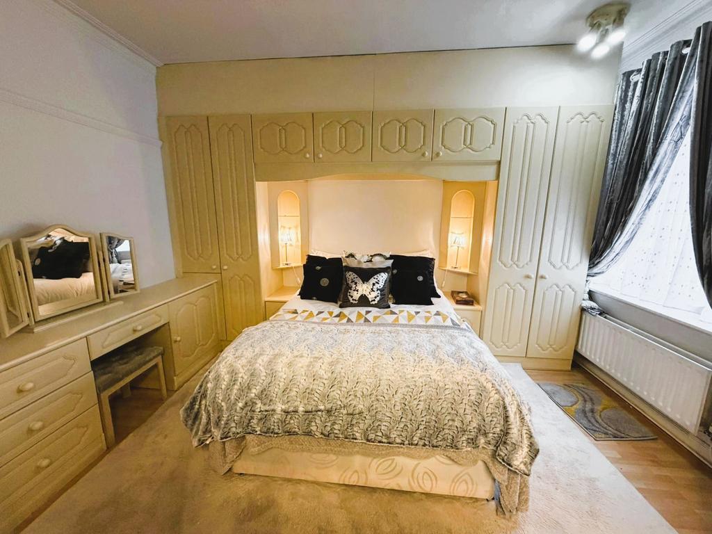 Whats App Image 2025-11-28 at 15.56.21.jpeg