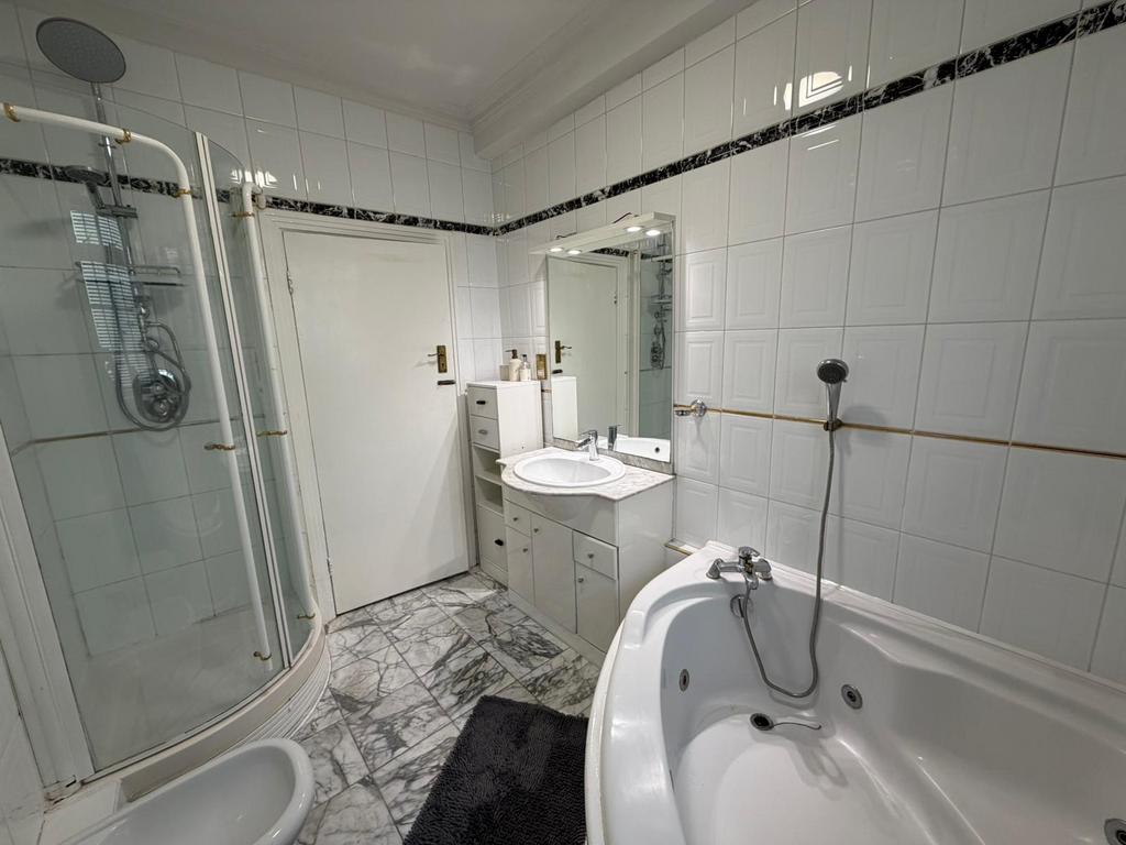 Whats App Image 2025-11-28 at 15.56.27.jpeg