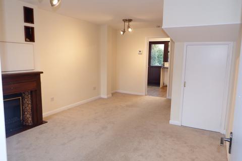 2 bedroom semi-detached house to rent, Redlake Drive, Taunton TA1