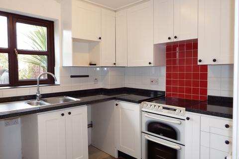 2 bedroom semi-detached house to rent, Redlake Drive, Taunton TA1