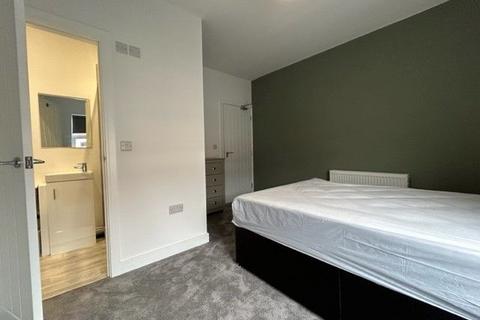 Room 2, West End Avenue