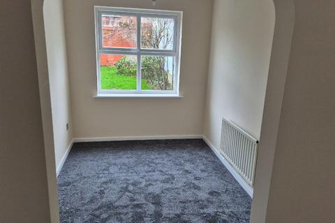 3 bedroom semi-detached house to rent, Steppingstone Street, Dudley DY1