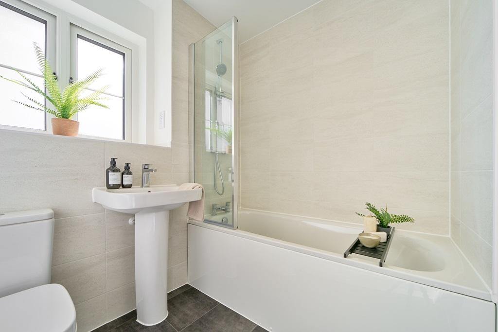 Spacious bathroom