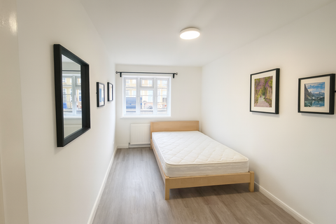 2 bedroom maisonette to rent, Kentish Town, London NW5