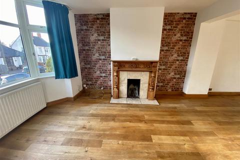 3 bedroom detached house to rent, Southfield Road, Hinckley LE10