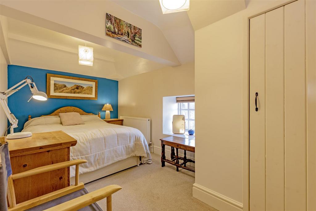 Bedroom 3-2.jpg