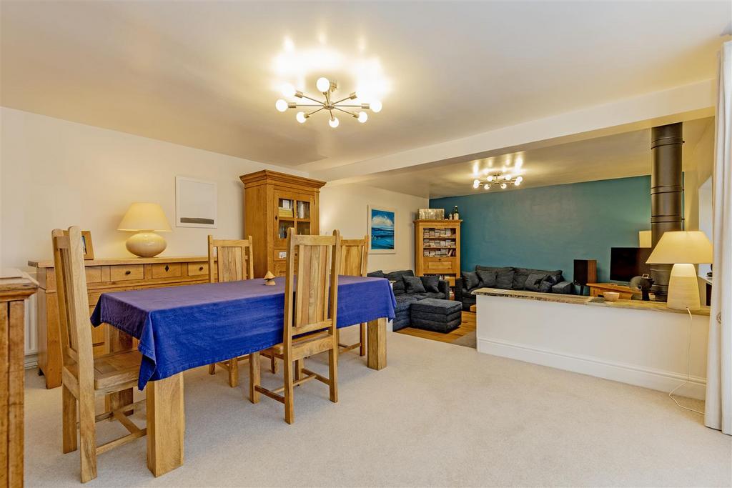Dining Room-1.jpg