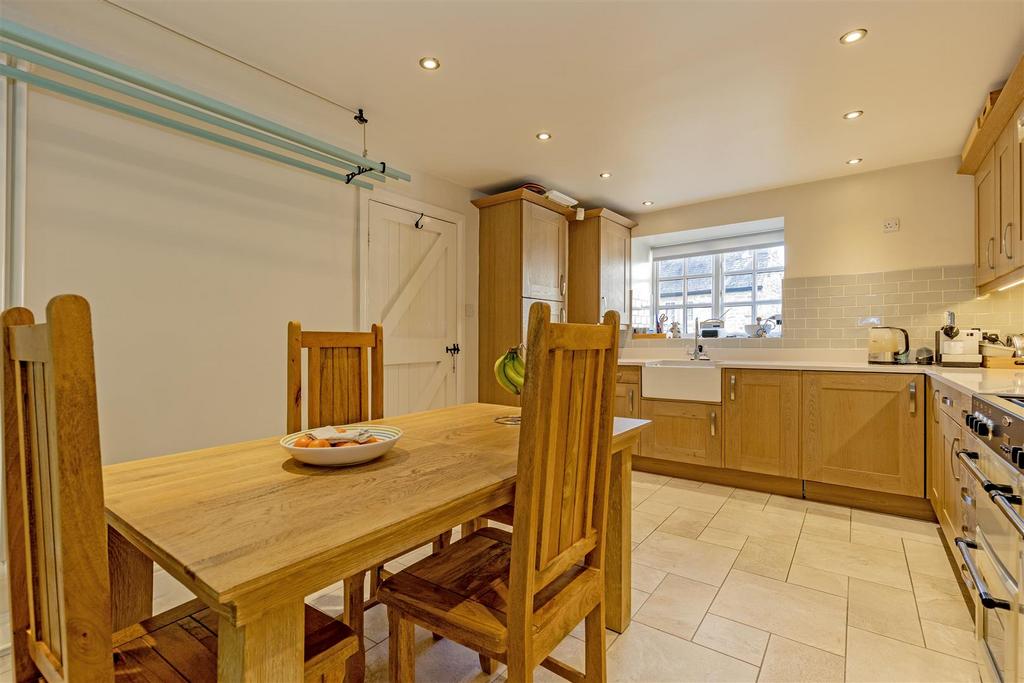 Kitchen-1.jpg