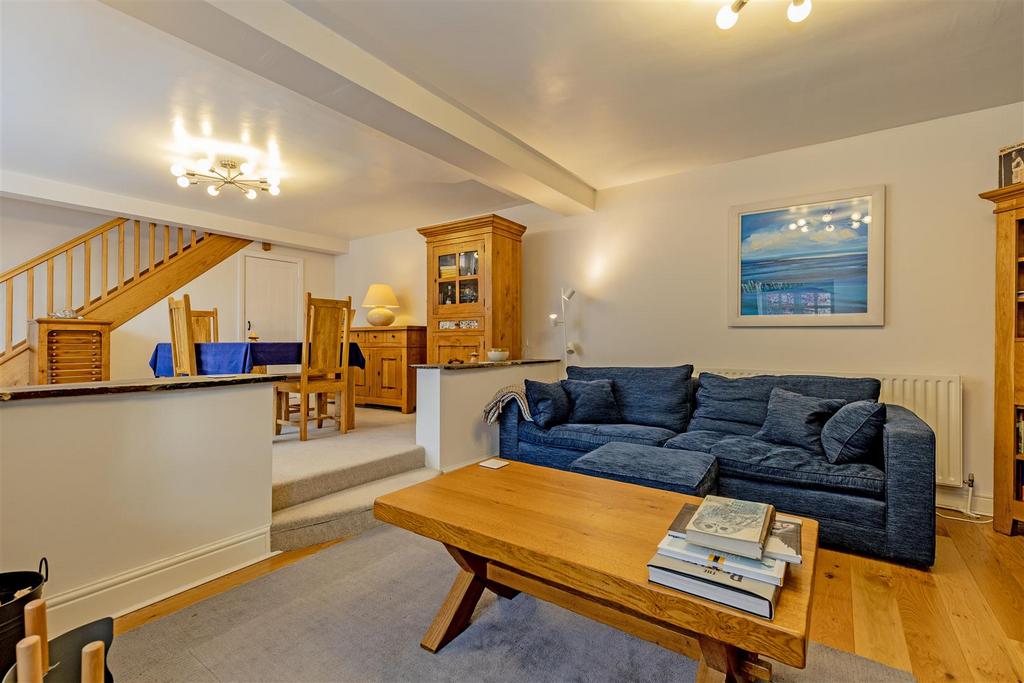Reception Room-4.jpg